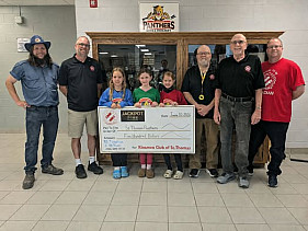 Kinsmen present $500 donation to Panthers U11A